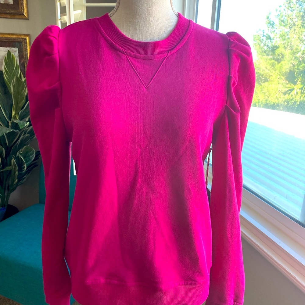 NWT PINK PUFF SLEEVE SWEATER